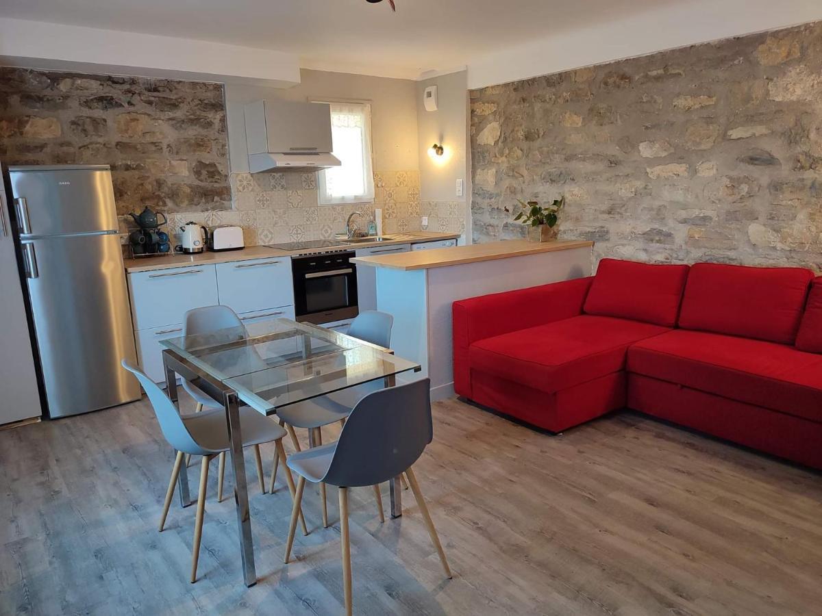 Auberge Des Esperels Rez De Maison Avec Jardin Figanieres Bagian luar foto